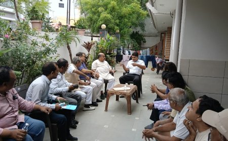 विधायक को उतरना पड़ा जलभराव क्षेत्र में, रहवासियों को मिला राहत का आश्वासन