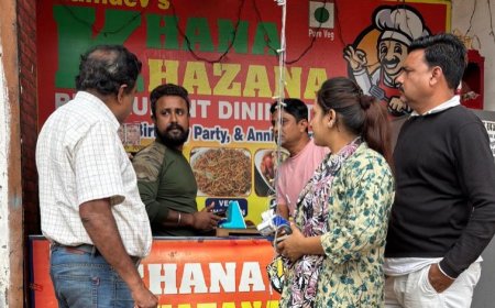 गंदगी मिलने पर निगम का एक्शन, दुकानों पर 4400 रुपये का ई-जुर्माना