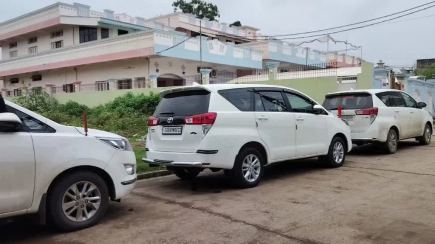 ईडी  और ईओडब्ल्यू की कार्रवाई