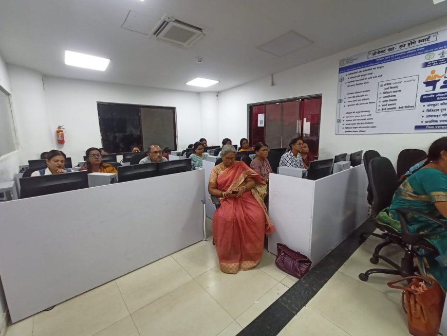 प्रोजेक्ट दक्ष , महिला सुपरवाइजर बन रहीं डिजीटली सशक्त