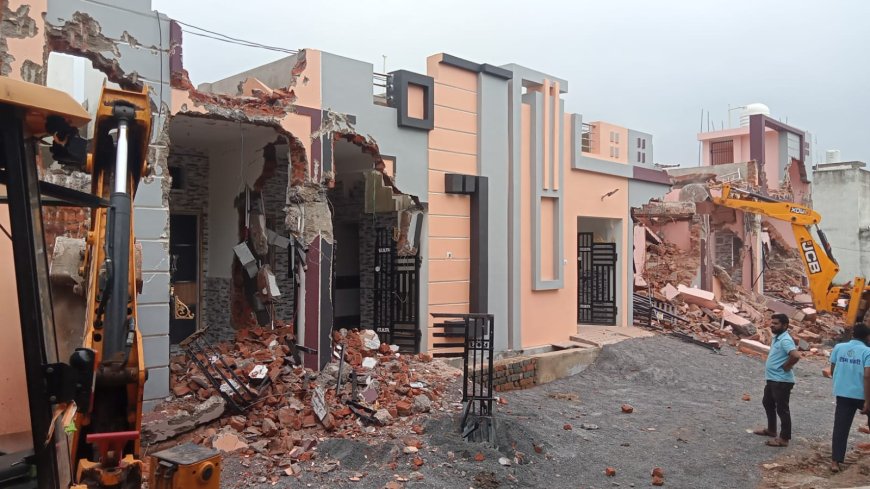 "अब नहीं बख्शे जाएंगे अवैध कॉलोनाइज़र"  25 एकड़ ज़मीन पर बनी कॉलोनी पर चला बुलडोजर