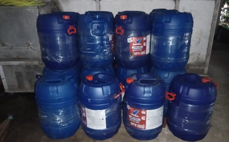 इंजन आयल में भी चल रही थी मिलावट, पुलिस ने नकली तेल का भंडाफोड़ किया