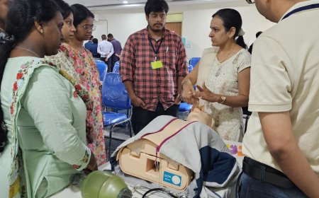 आपातकाल में जीवन की रक्षा करने में दक्ष हुए छात्र  - बीएलएस एवं एसीएलएस कार्यशाला में  बेसिक लाइफ सपोर्ट की दी जानकारी