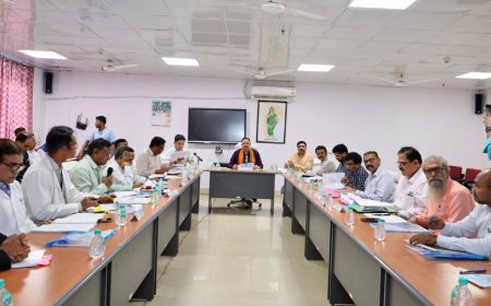 लोगों के दिलों में बस जाए ऐसा काम करें: स्वास्थ्य मंत्री 