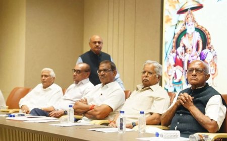 "अग्रवाल सभा की पहली बैठक: भवन निर्माण और शोभायात्रा की जिम्मेदारियां तय"