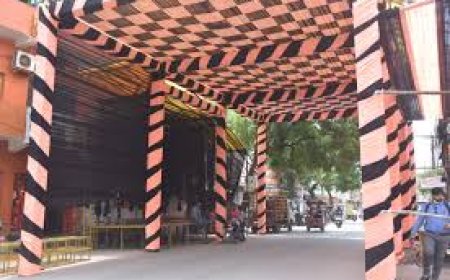 जन असुविधा पर रोश : सड़कों तक गणेश पंडाल , “अघोषित अनुमति” का आरोप 