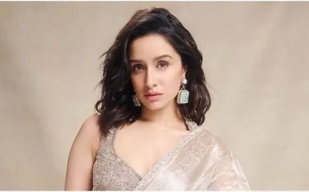 फेक है श्रद्धा कपूर का लिंक्डइन अकाउंट