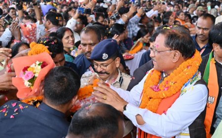 विदेश दौरा पूरा कर रायपुर लौटें सीएम