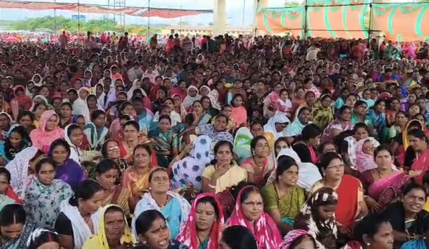 हड़ताल  स्वlस्थ मितानिन संघ ने सरकार के खिलाफ खोला मोर्चा