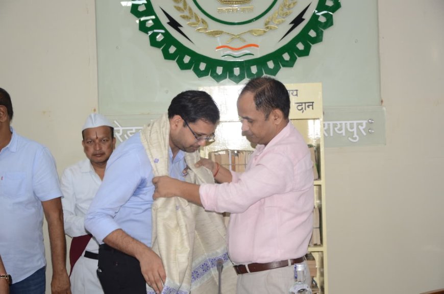 प्रोजेक्ट दधीचि, गोलछा परिवार ने लिया देहदान का संकल्प, कलेक्टर ने किया सम्मान