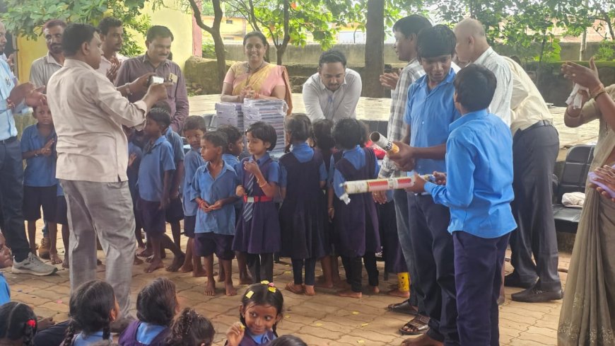 अभनपुर एसडीएम एवं अन्य ने बच्चों संग मनाया जन्मदिन