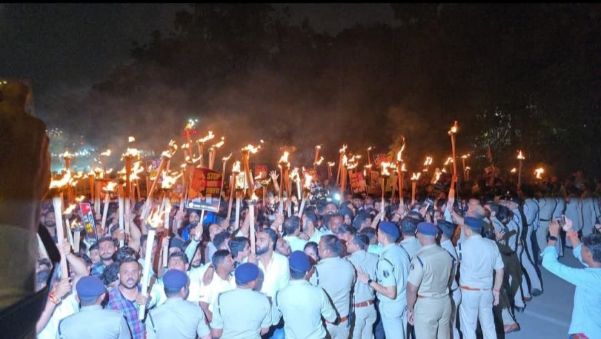 युवाओं की ललकार वोट चोर- गद्दी छोड़