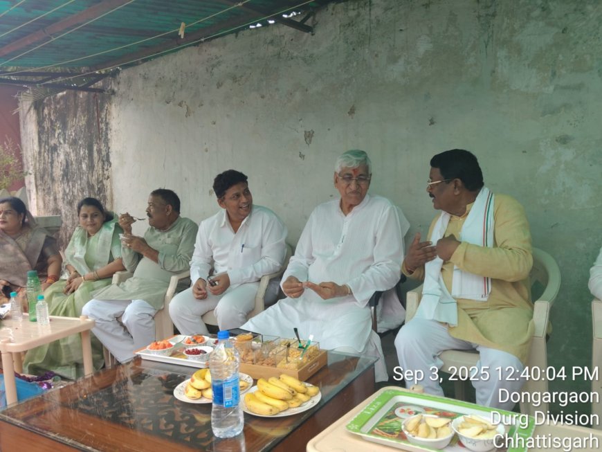 पूर्व उपमुख्यमंत्री टीएस बाबा पूर्व  विधायक छन्नी साहू को लेकर पहुचे खुज्जी चौकी मे ऐतिहासिक स्वागत