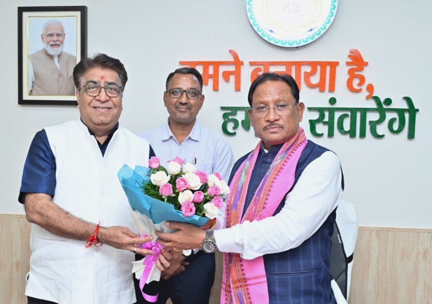 मुख्यमंत्री से ट्रिपल आई टी नया रायपुर के निदेशक ने की सौजन्य मुलाकात